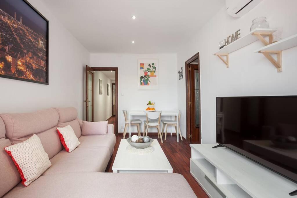 Habitaciones Camp Nou Apartment L'Hospitalet de Llobregat Exterior foto